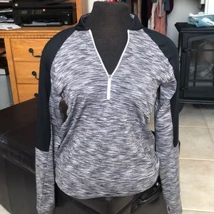 Active wear long sleeve with blue accents